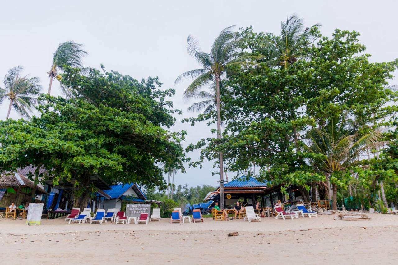 海砂太阳酒店 Ko Lanta 外观 照片